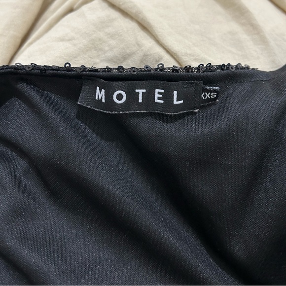 sequin top - Picture 5 of 9